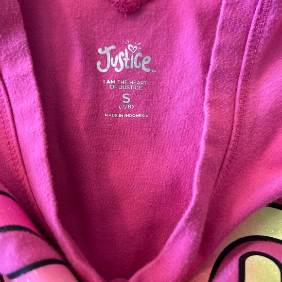 Justice Pink crop top with Multicolor Design - Picture 2 of 3